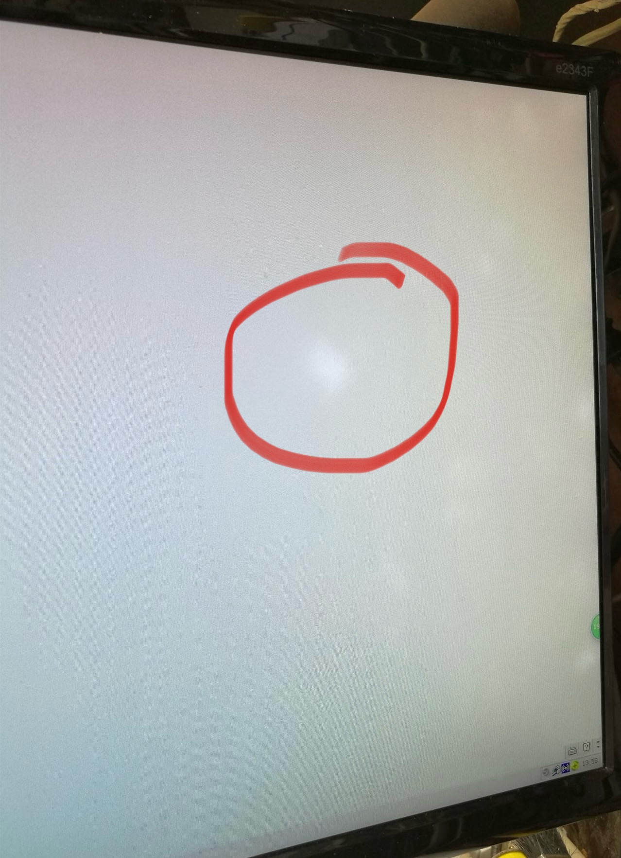 Syyt ja ratkaisut valkoisiin muutoksiin TFT LCD -näytöillä